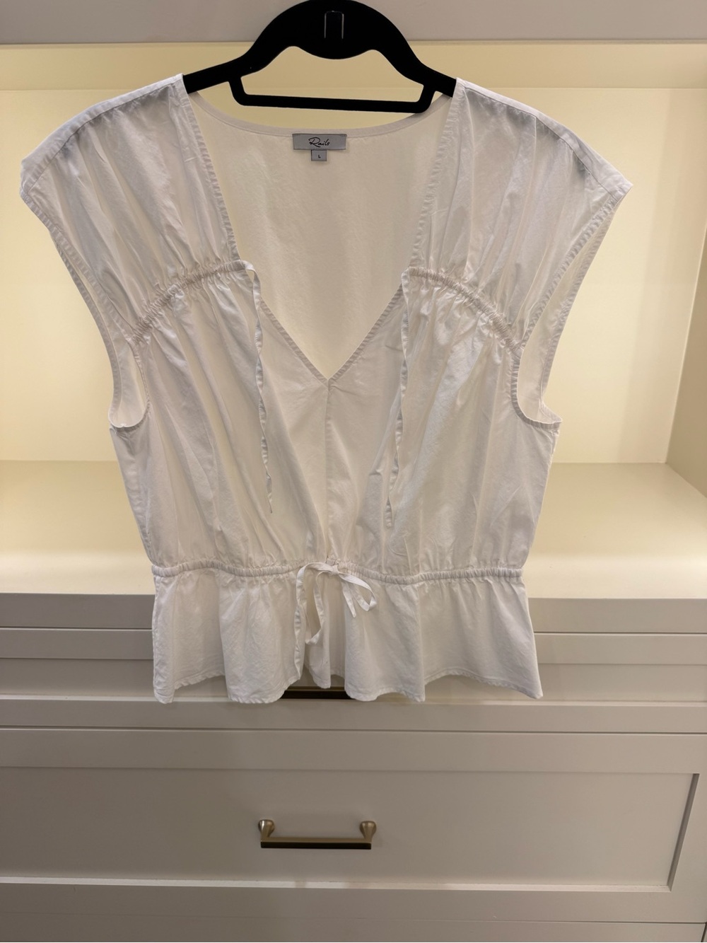 Rails White V-Neck Drawstring Peplum Top- L